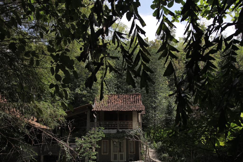 Rumah Senjakala Bantul Exterior foto